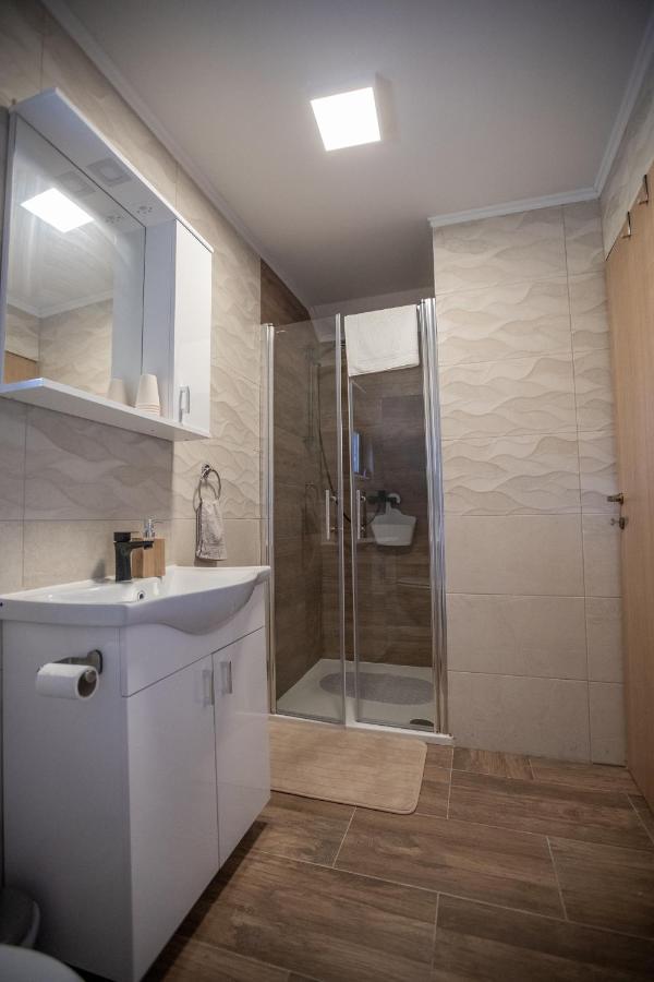 Apartmani Lara Modrus-Kuca Za Odmor Zewnętrze zdjęcie